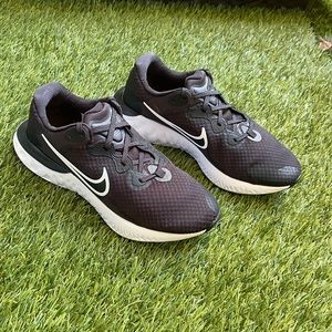 Nike Renew Run 2 Running Shoes Men’s 10 US